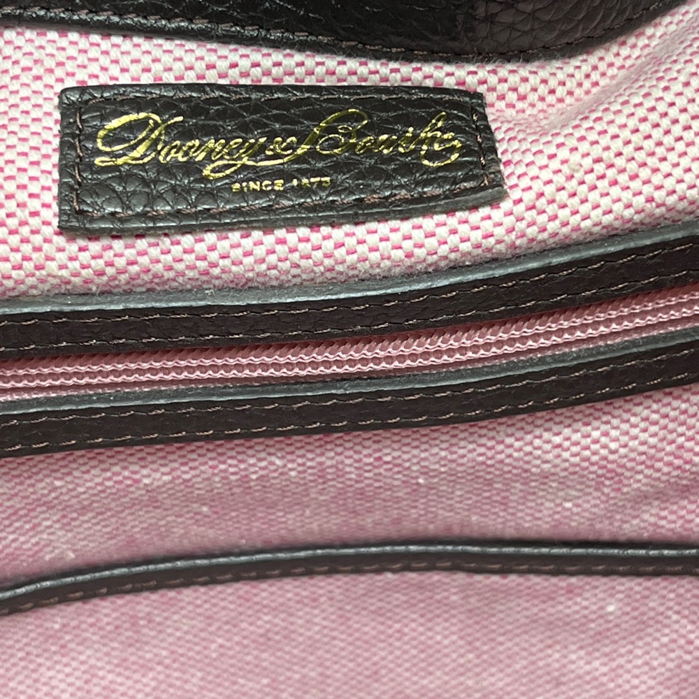 Dooney & Bourke Belvedere Logo Lock shoulder bag in black pebbled leather. W/COA - Picture 13 of 14